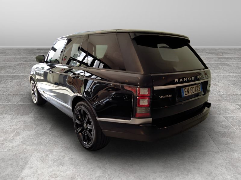 GuidiCar - LAND ROVER Range Rover IV 2013 2014 Range Rover 3.0 tdV6 HSE auto Usato